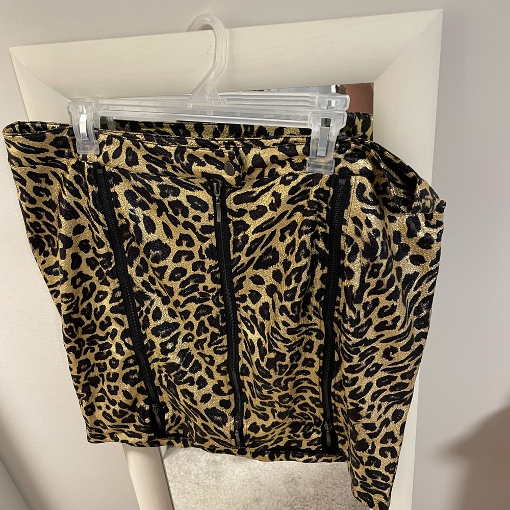 - Dolls Kill zipper metallic gold leopard print skirt plus size